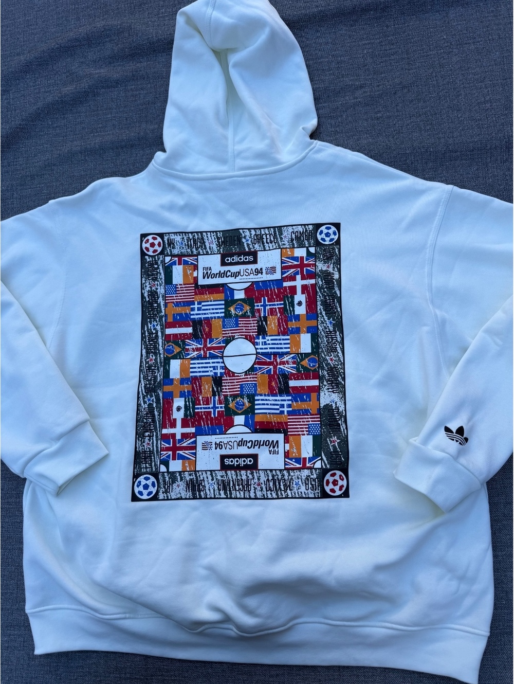 Adidas FIFA World Cup USA 94 men’s XXL White Hoodie with Flag Graphic